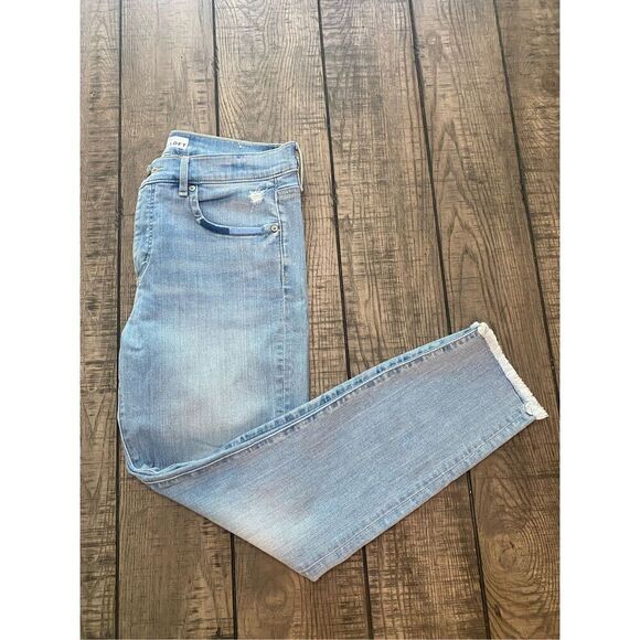 Loft Jeans - Picture 1 of 9